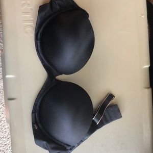 Very Sexy strapless bra